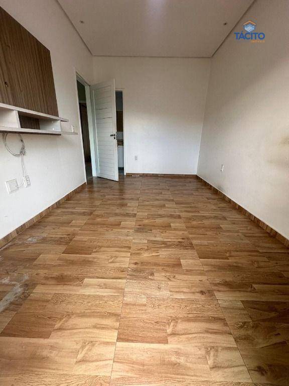 Casa à venda com 3 quartos, 186m² - Foto 25