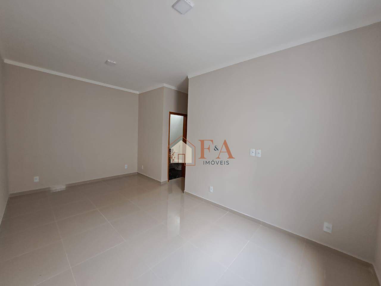 Casa à venda com 3 quartos, 200M2 - Foto 13