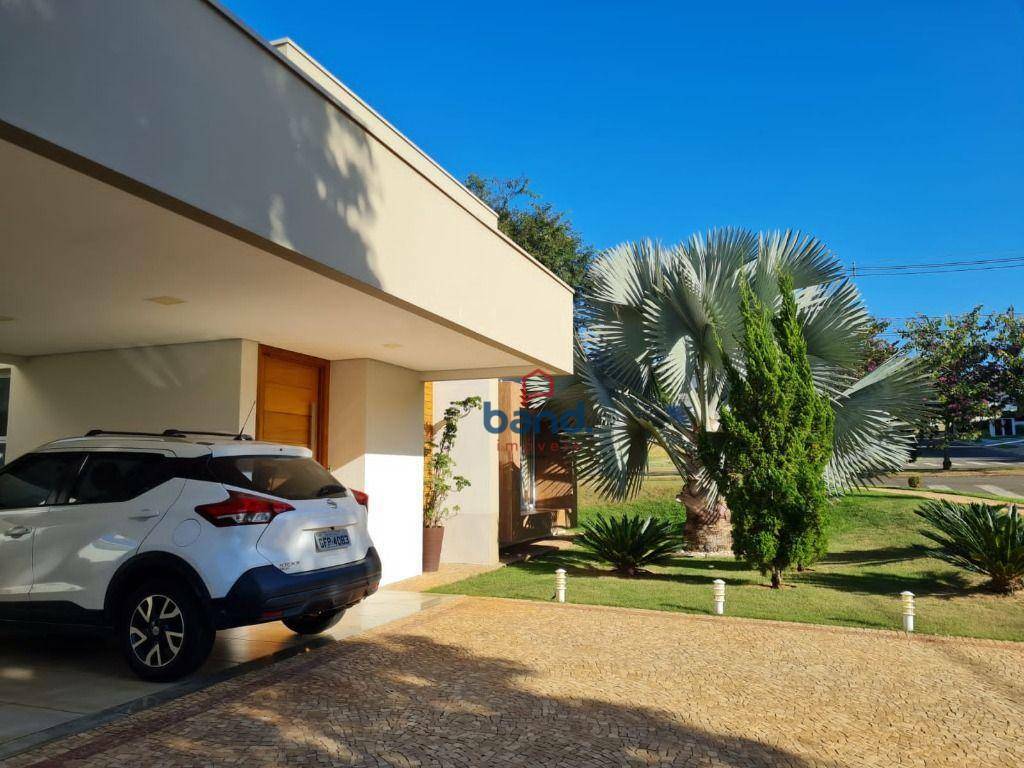 Casa de Condomínio à venda com 3 quartos, 223m² - Foto 3