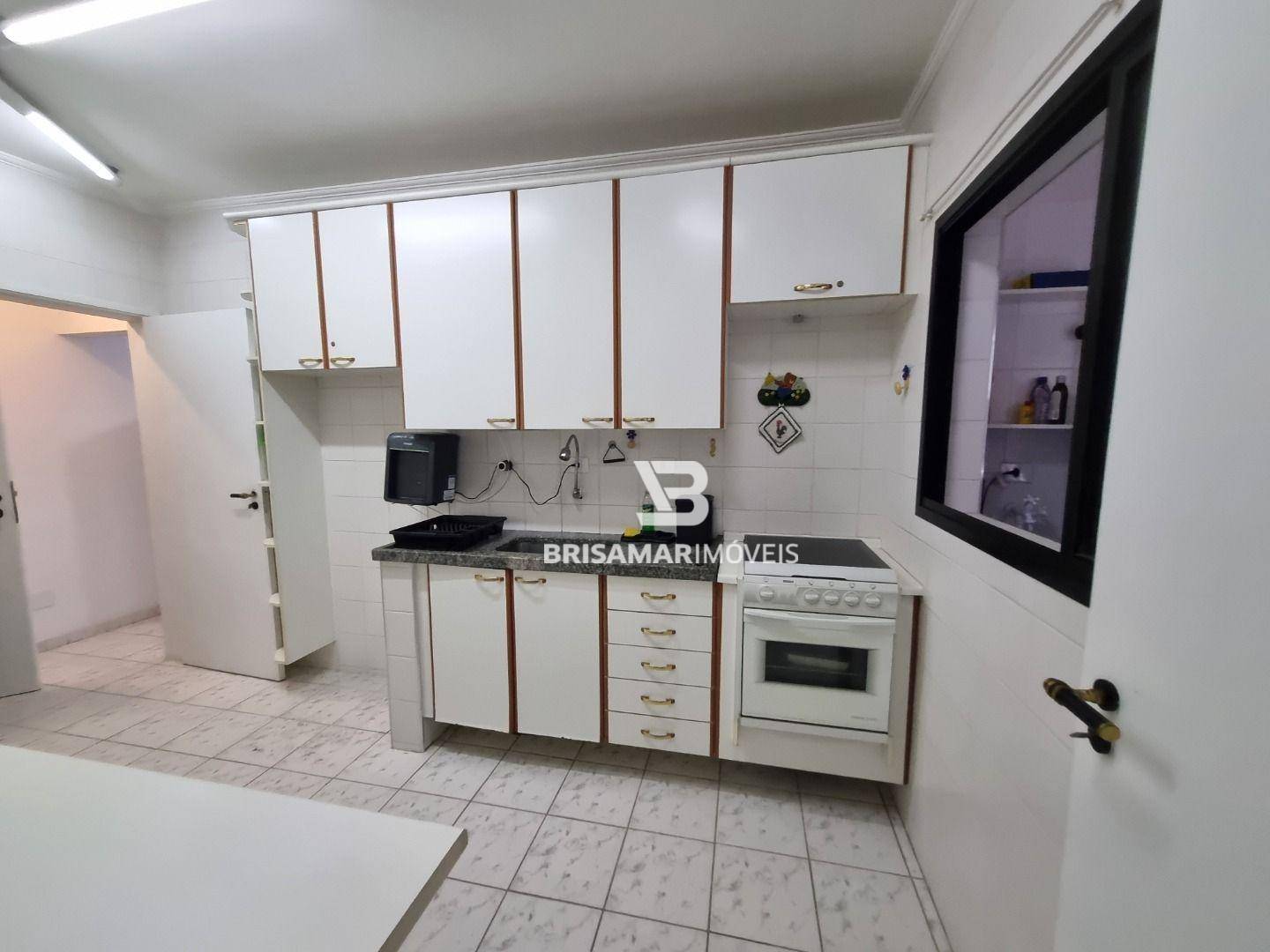 Apartamento para alugar com 2 quartos, 110m² - Foto 13