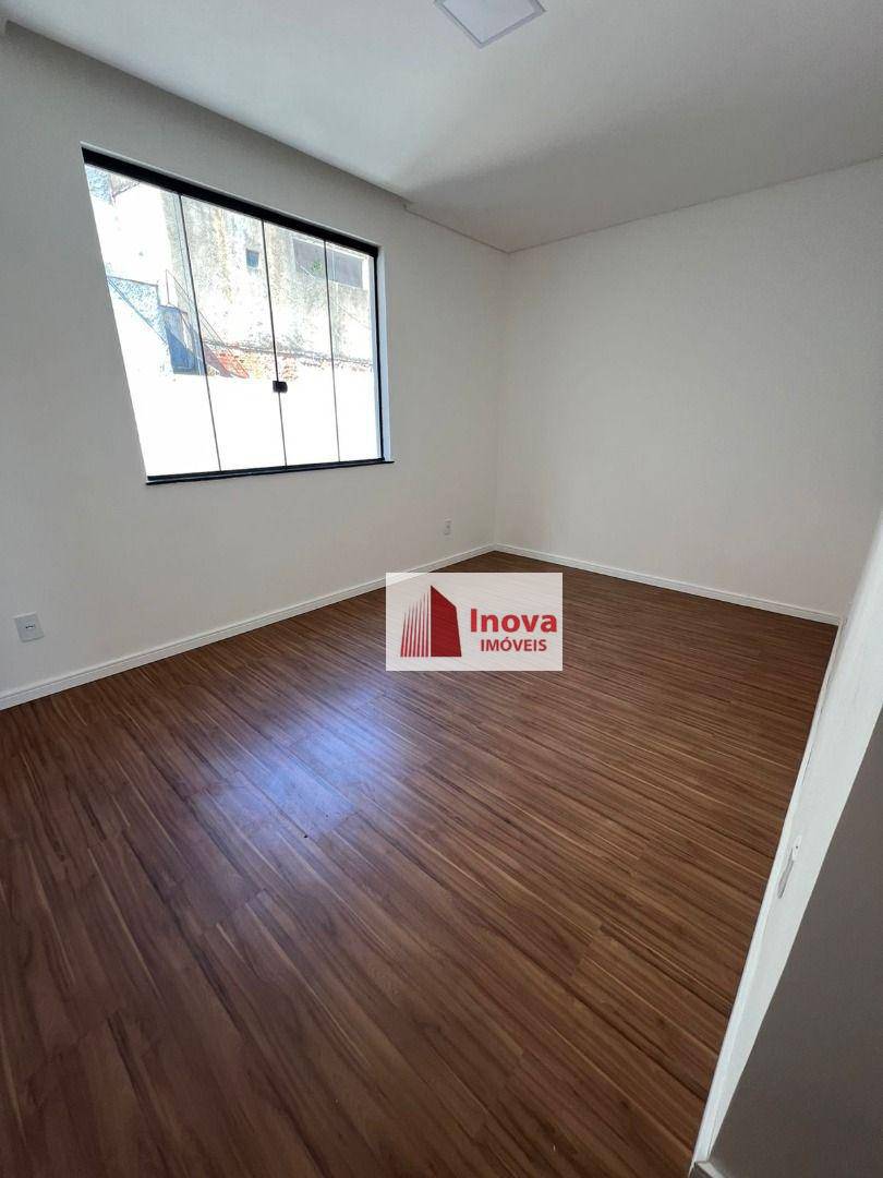 Casa à venda com 3 quartos, 200m² - Foto 19