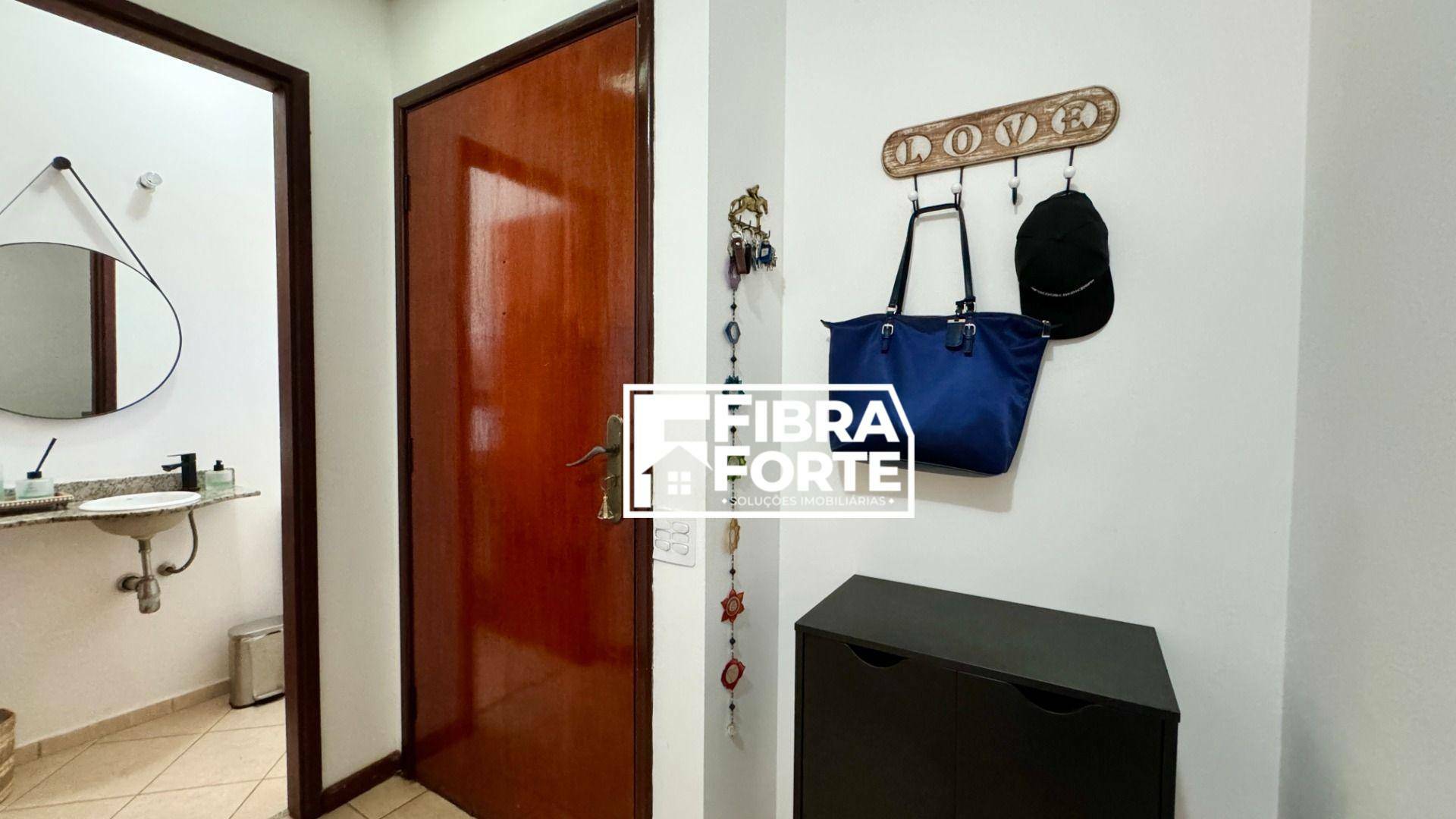Casa de Condomínio para alugar com 3 quartos, 200m² - Foto 32