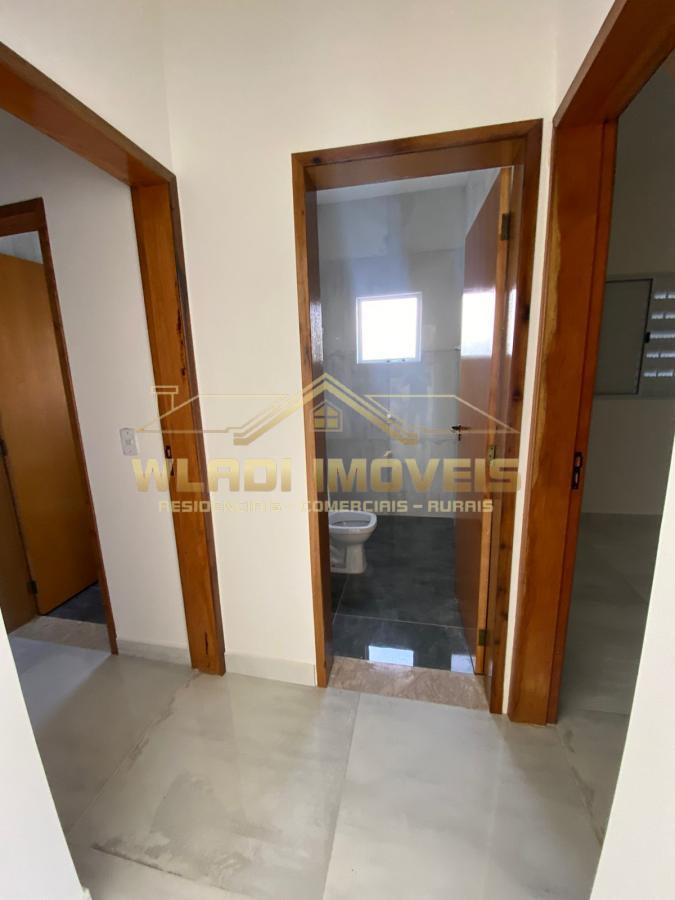 Casa à venda com 2 quartos, 200m² - Foto 18