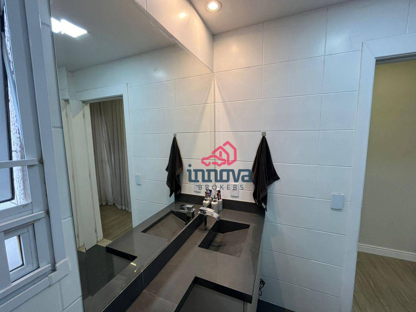 Apartamento à venda com 2 quartos, 42m² - Foto 18