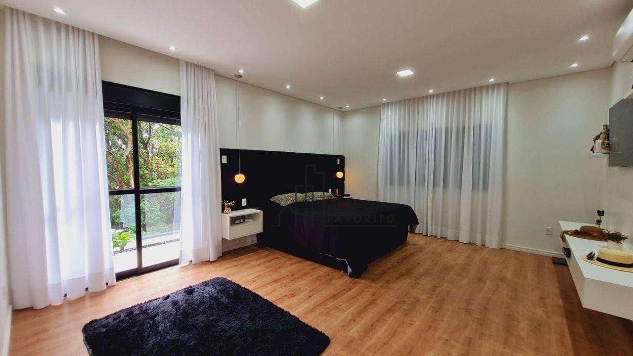 Casa à venda com 5 quartos, 285m² - Foto 2