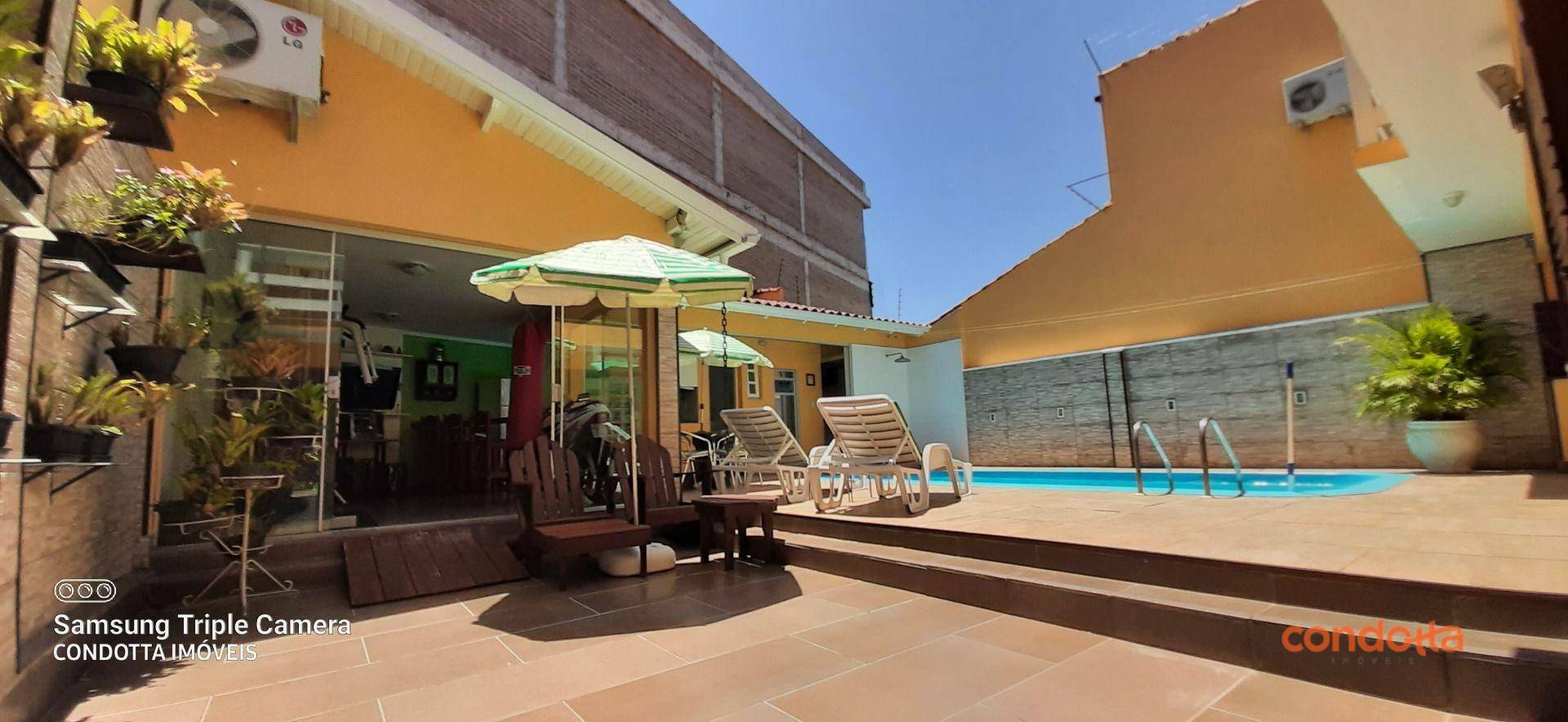 Casa para alugar com 4 quartos, 285m² - Foto 73