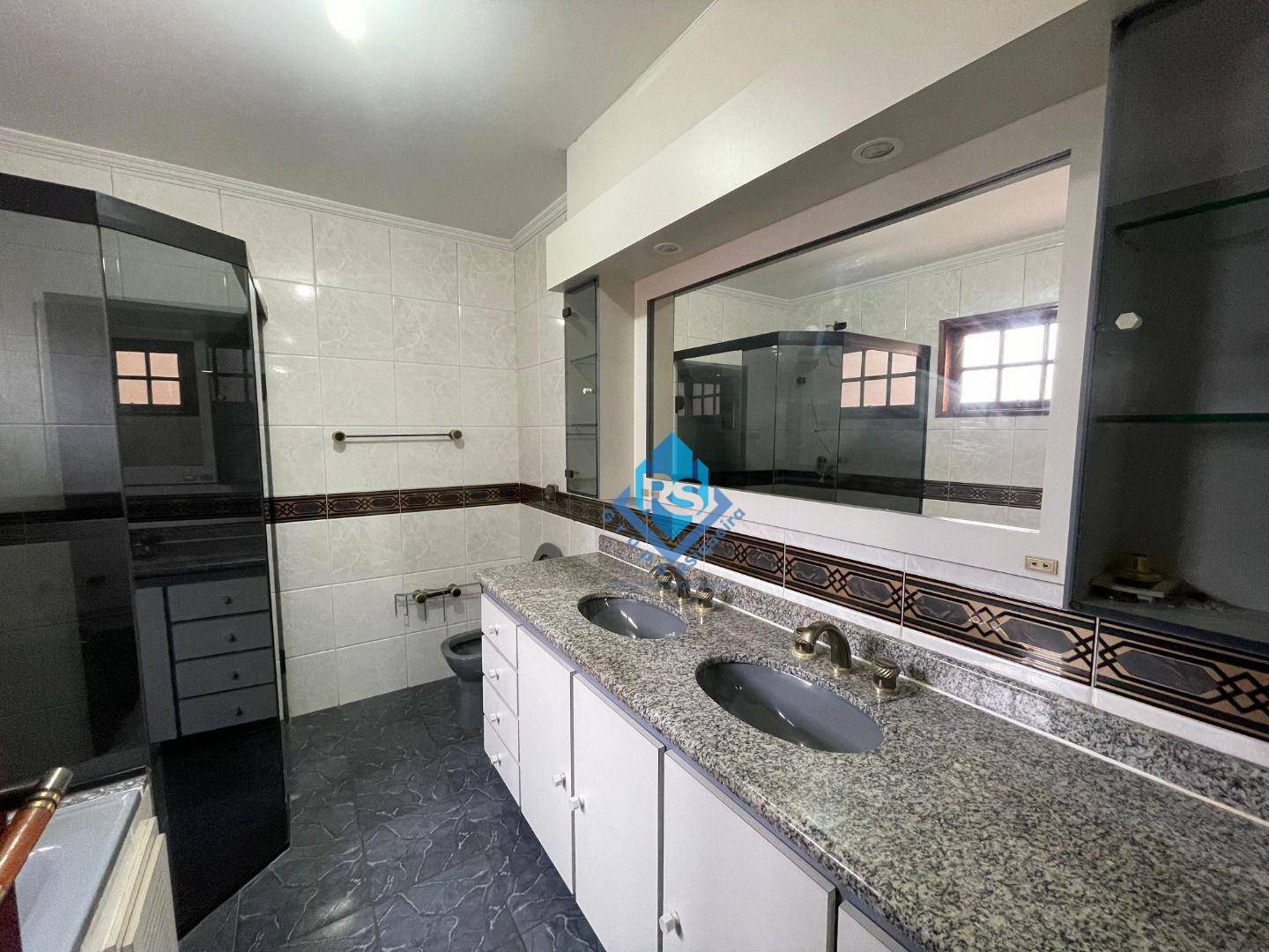 Sobrado à venda e aluguel com 4 quartos, 361m² - Foto 23