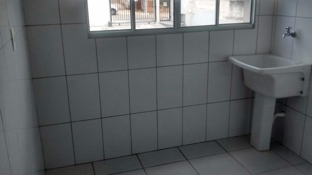 Apartamento à venda com 2 quartos, 64m² - Foto 5