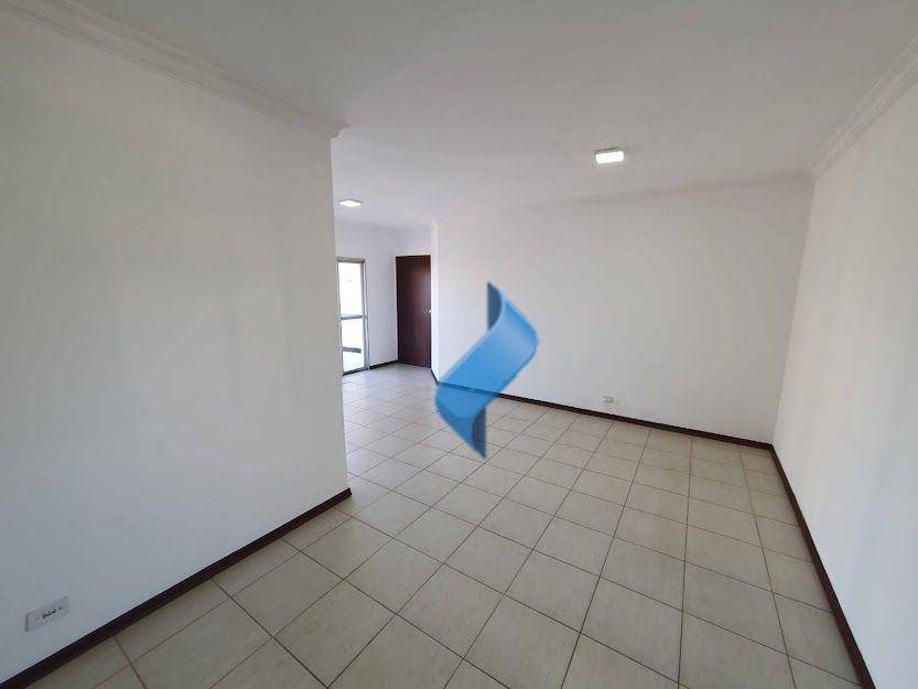 Apartamento à venda com 3 quartos, 135m² - Foto 5