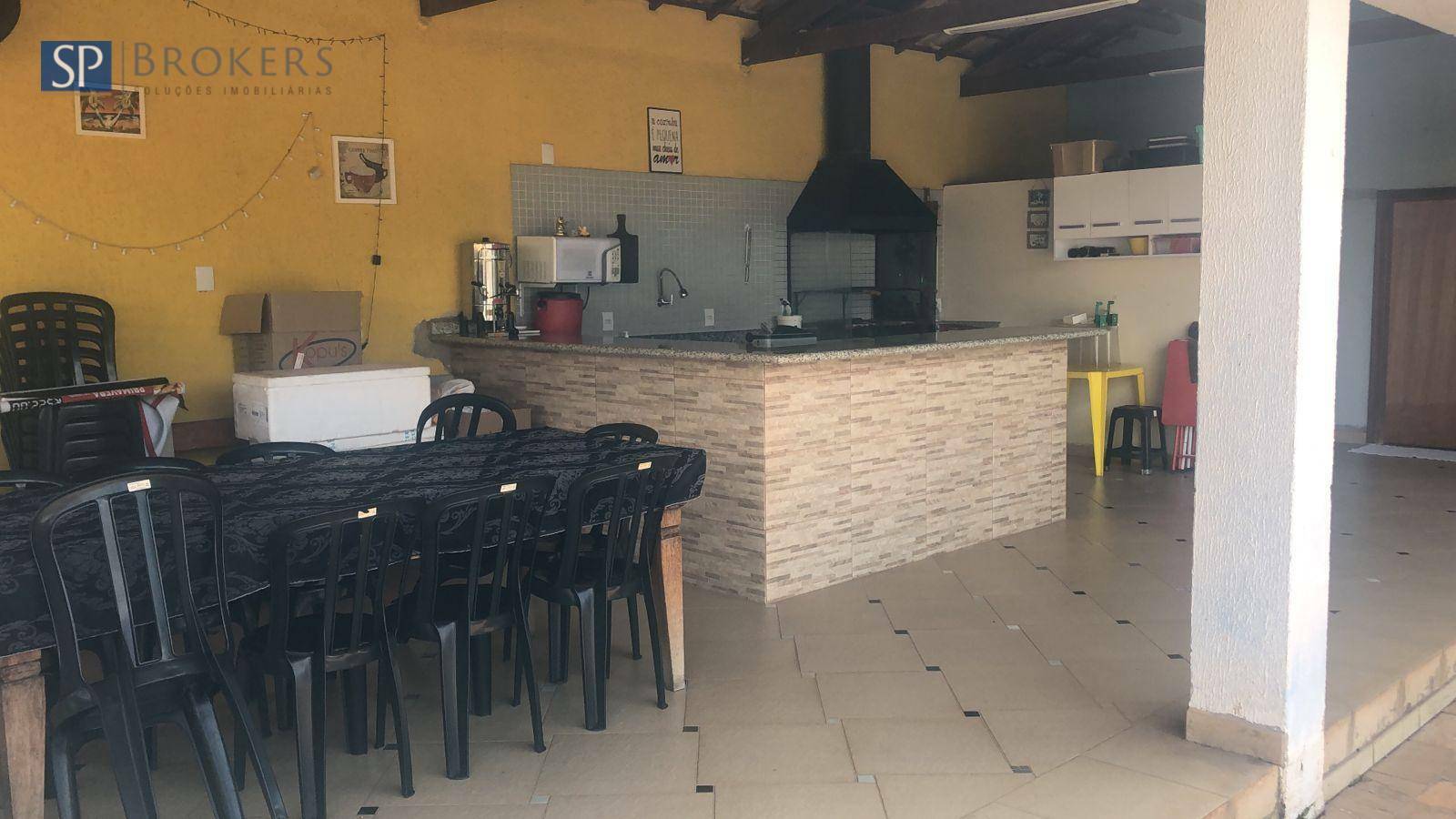 Chácara à venda com 3 quartos, 700m² - Foto 1