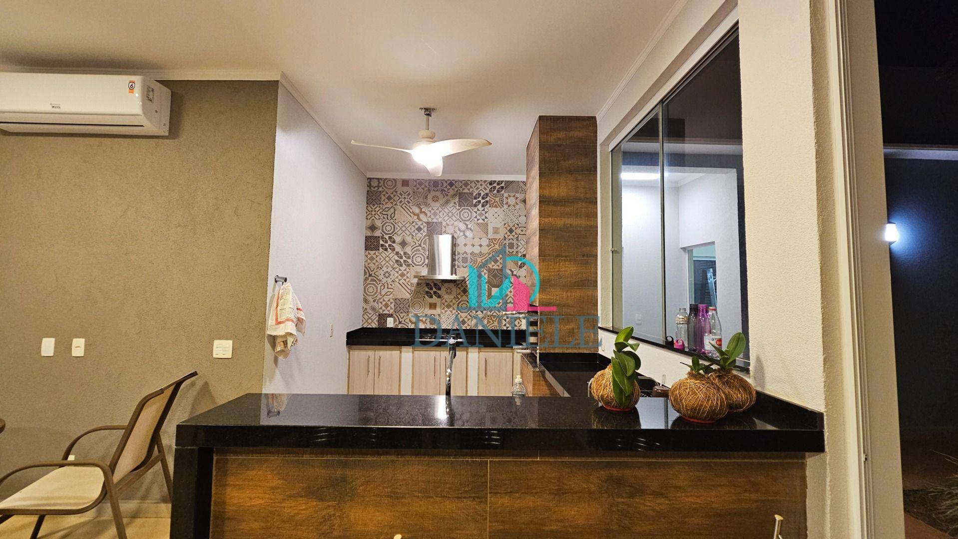 Casa de Condomínio à venda com 4 quartos, 322m² - Foto 15