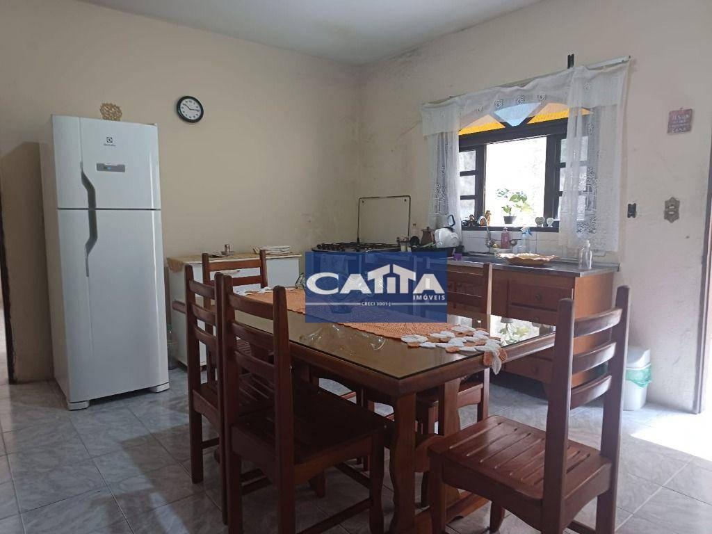 Casa à venda com 5 quartos, 240m² - Foto 16