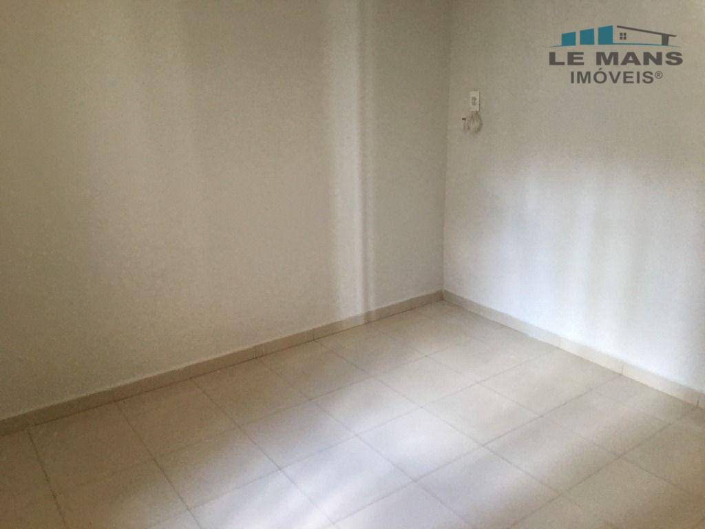 Casa à venda com 2 quartos, 110m² - Foto 14