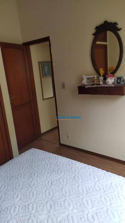 Apartamento à venda com 1 quarto, 45m² - Foto 9