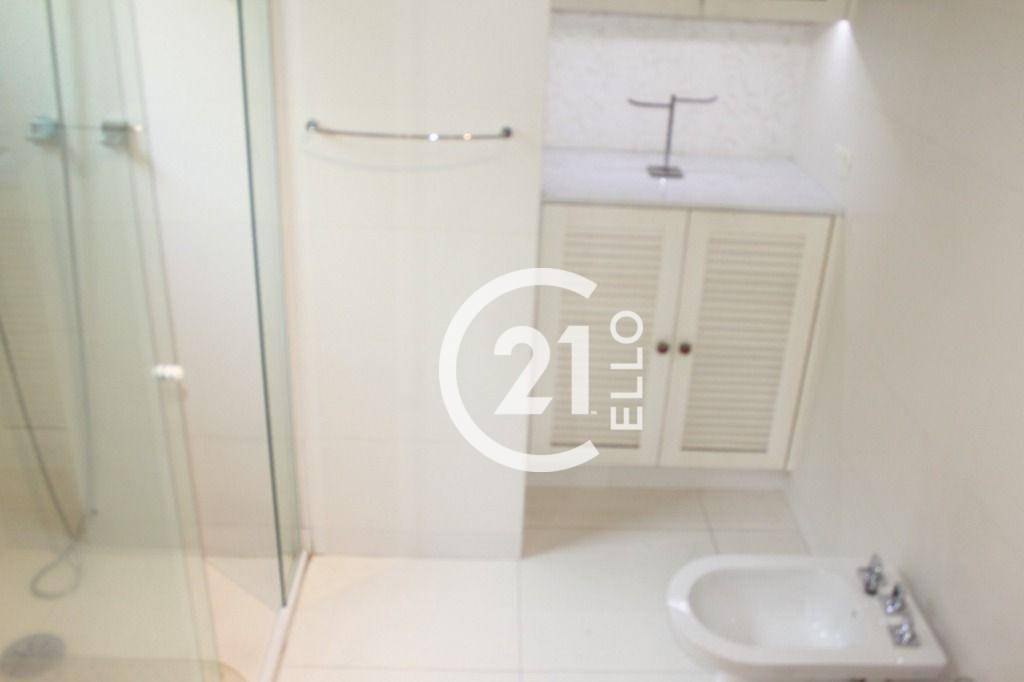 Apartamento à venda com 3 quartos, 236m² - Foto 17