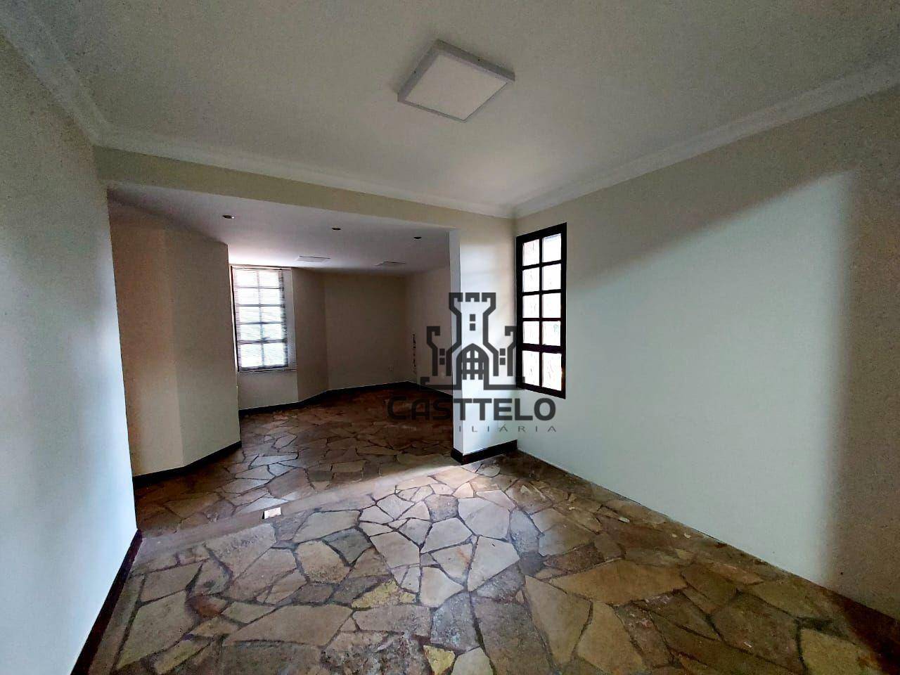 Sobrado à venda com 6 quartos, 571m² - Foto 12