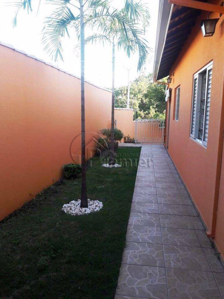 Casa à venda com 3 quartos, 137m² - Foto 5