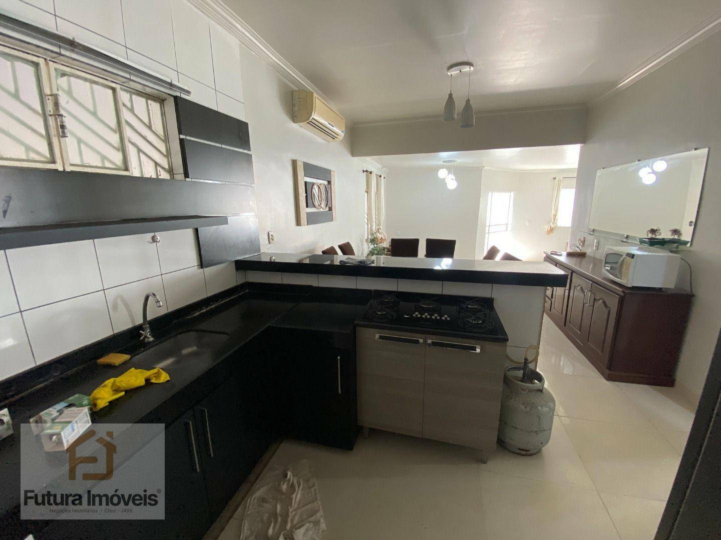 Casa para alugar com 4 quartos, 170m² - Foto 22