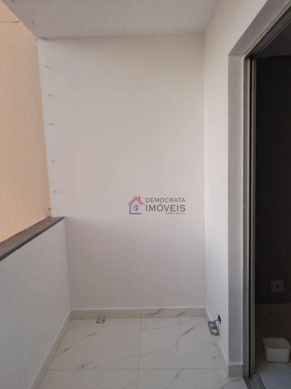 Apartamento à venda com 2 quartos, 62m² - Foto 6