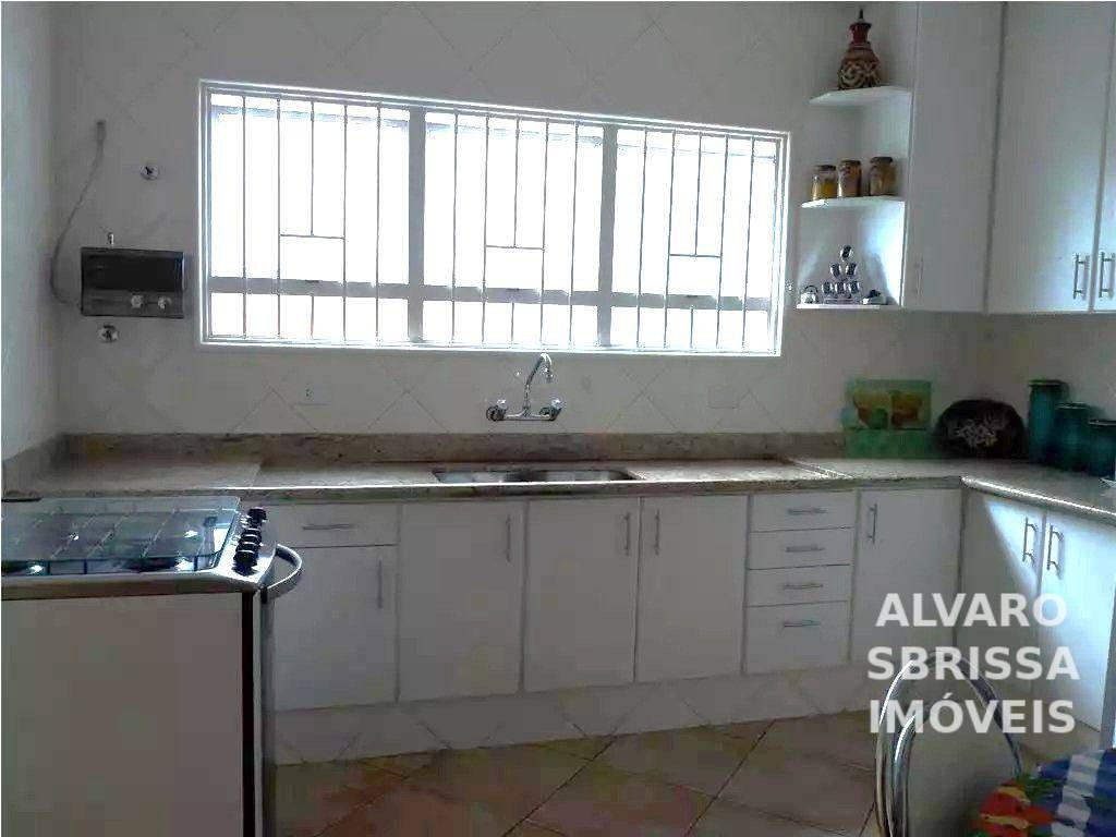 Casa à venda e aluguel com 3 quartos, 160m² - Foto 9