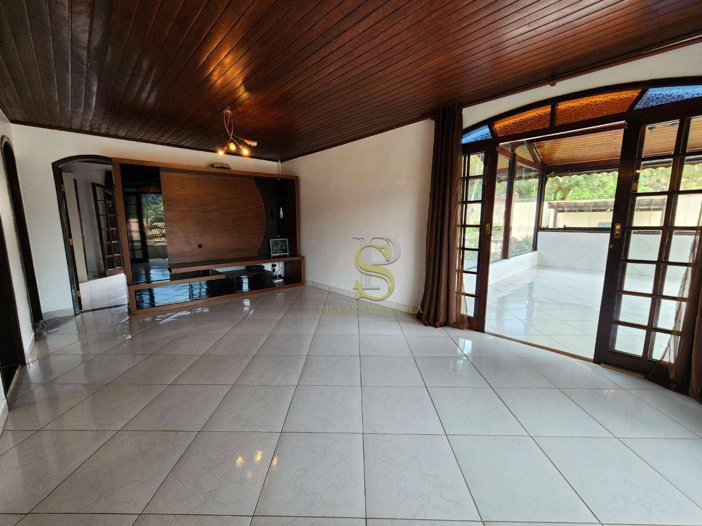 Casa à venda com 5 quartos, 350m² - Foto 30