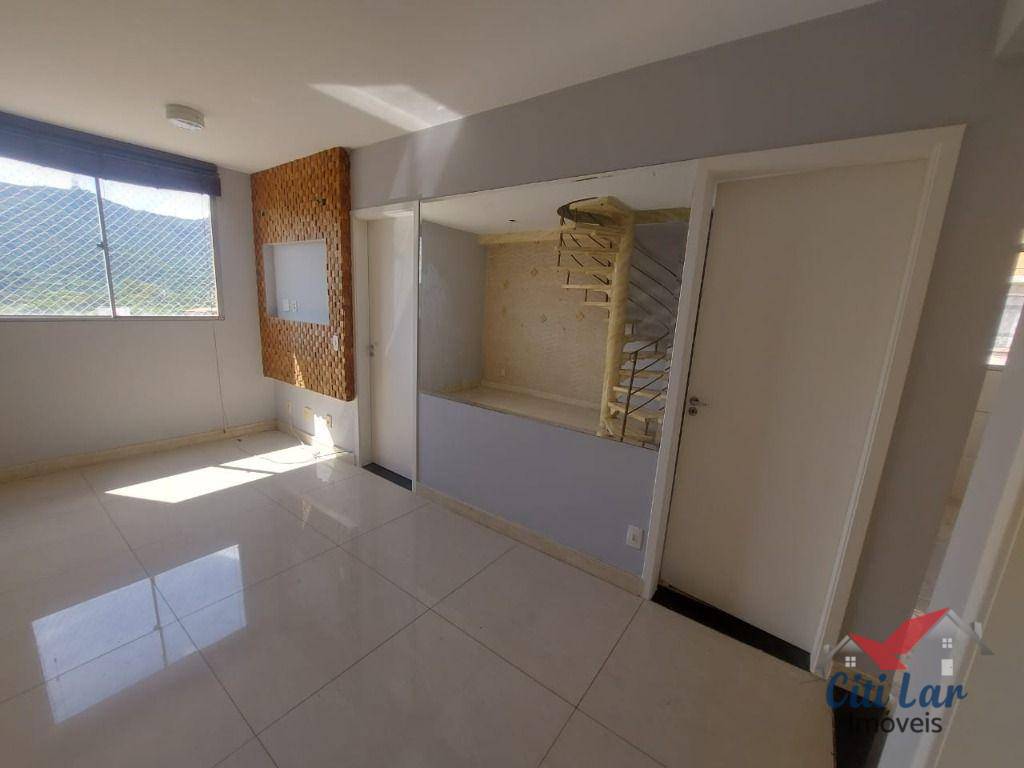 Cobertura à venda com 2 quartos, 102m² - Foto 1