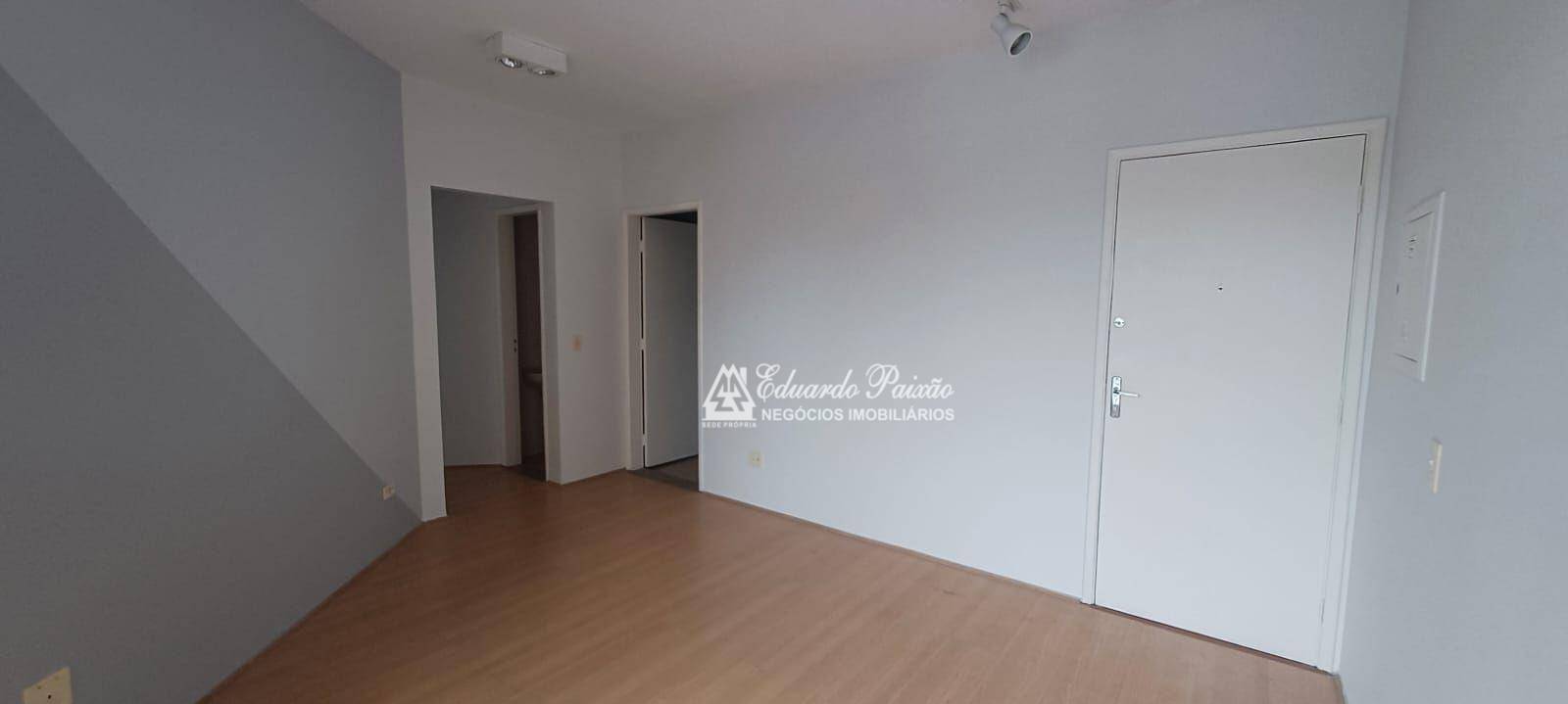 Apartamento à venda com 2 quartos, 58m² - Foto 2