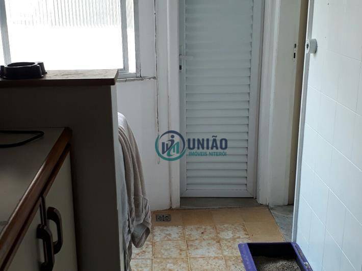 Apartamento à venda com 3 quartos, 86m² - Foto 19