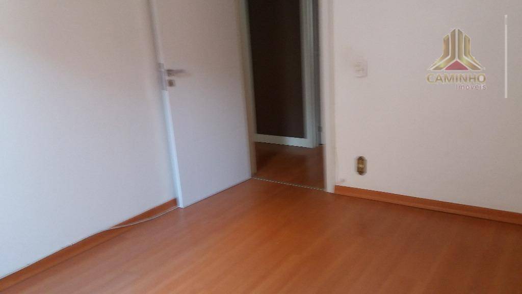 Apartamento à venda com 3 quartos, 103m² - Foto 4