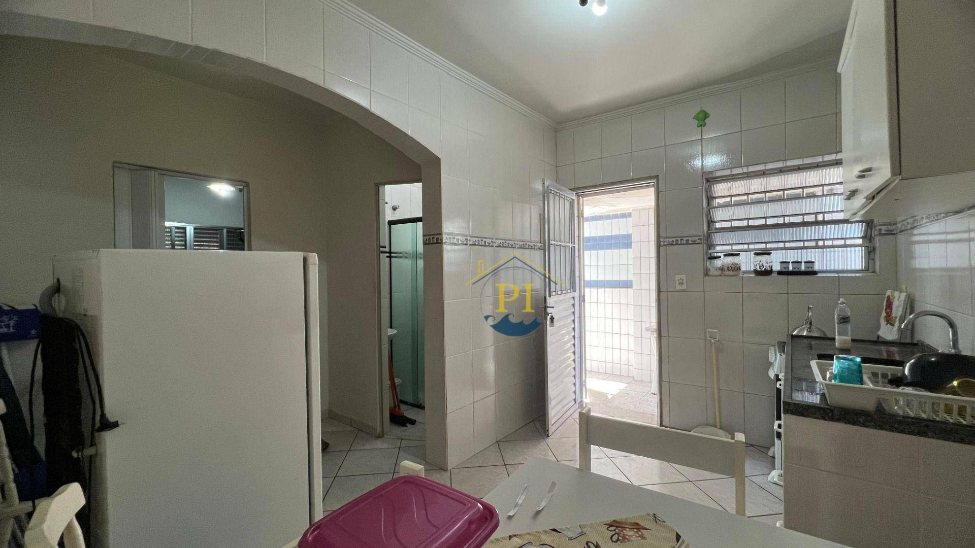 Casa de Condomínio à venda com 1 quarto, 28m² - Foto 2