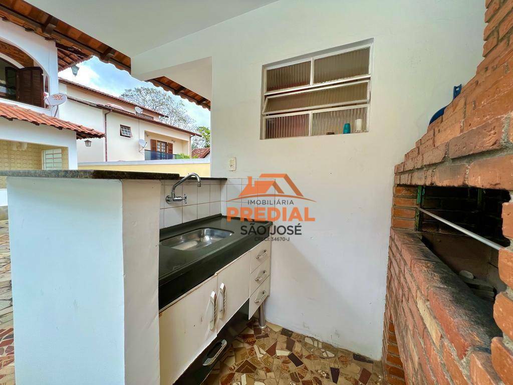 Casa à venda com 5 quartos, 275m² - Foto 15