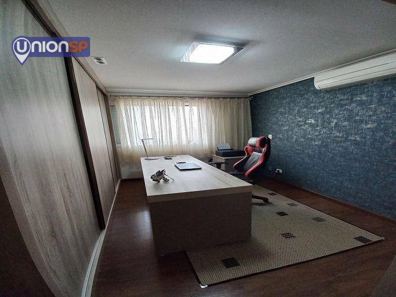 Apartamento à venda com 4 quartos, 190m² - Foto 18