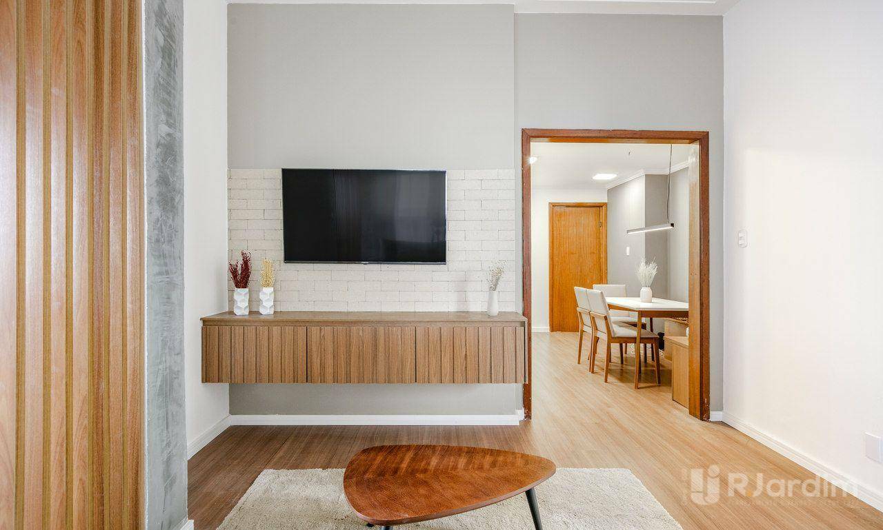 Apartamento para alugar com 2 quartos, 95m² - Foto 18