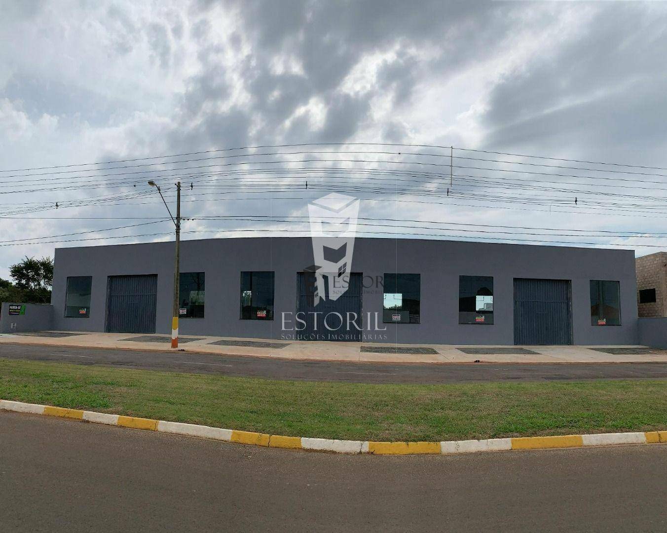 Depósito-Galpão-Armazém para alugar, 210m² - Foto 2