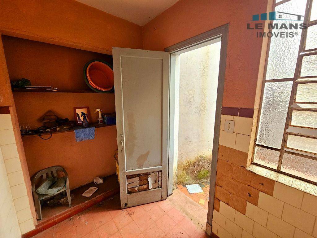 Casa à venda com 4 quartos, 460m² - Foto 42