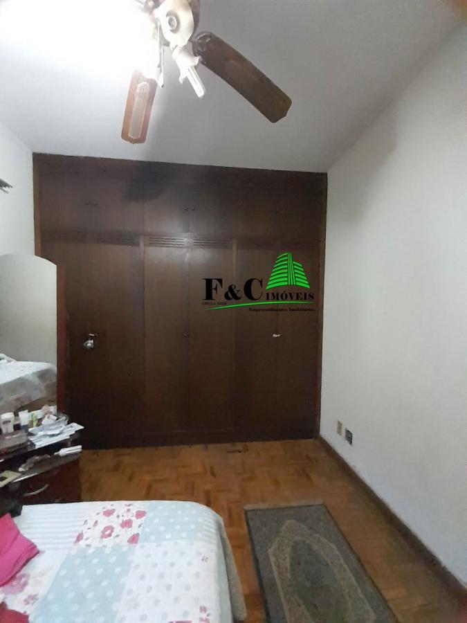 Casa à venda com 3 quartos, 350m² - Foto 4