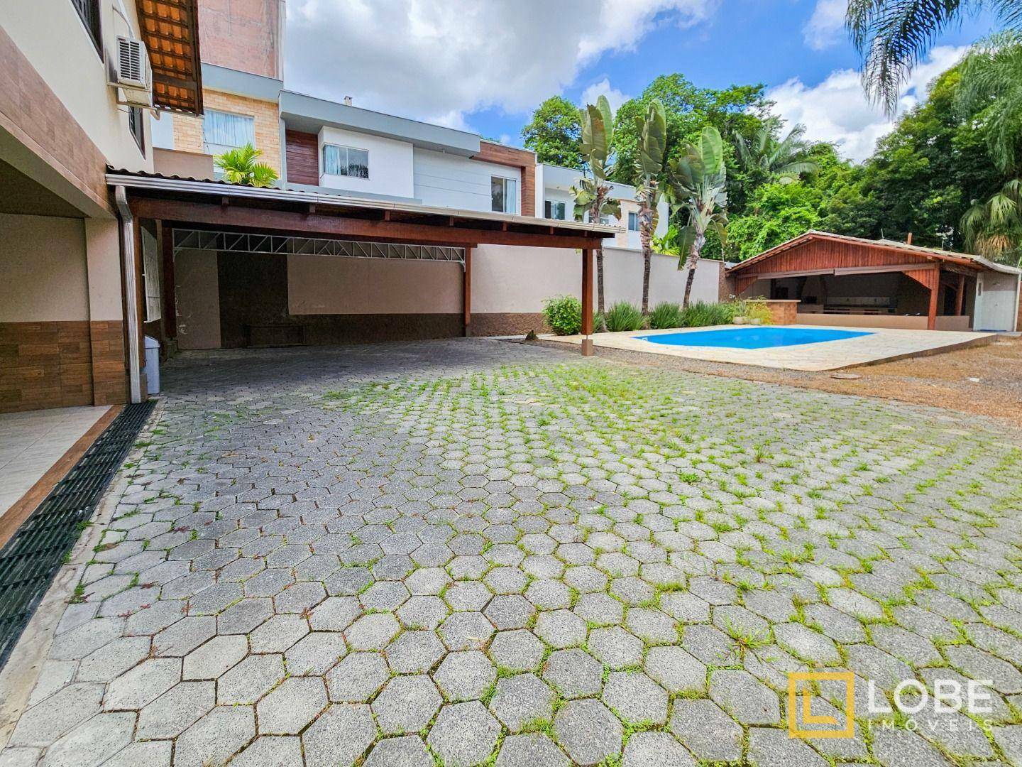 Casa à venda com 3 quartos, 300m² - Foto 6