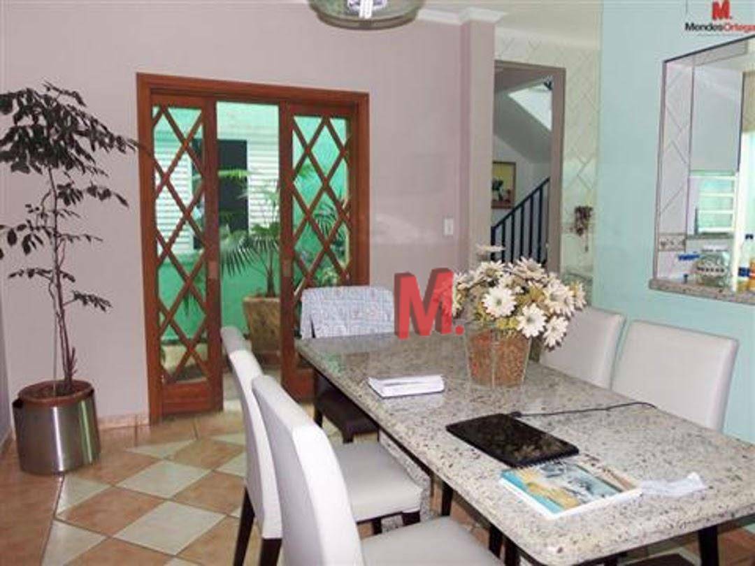 Casa à venda com 5 quartos, 300m² - Foto 5