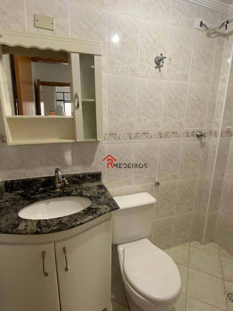 Apartamento para alugar com 3 quartos, 132m² - Foto 14