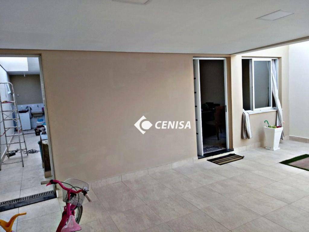 Casa à venda com 3 quartos, 100m² - Foto 4