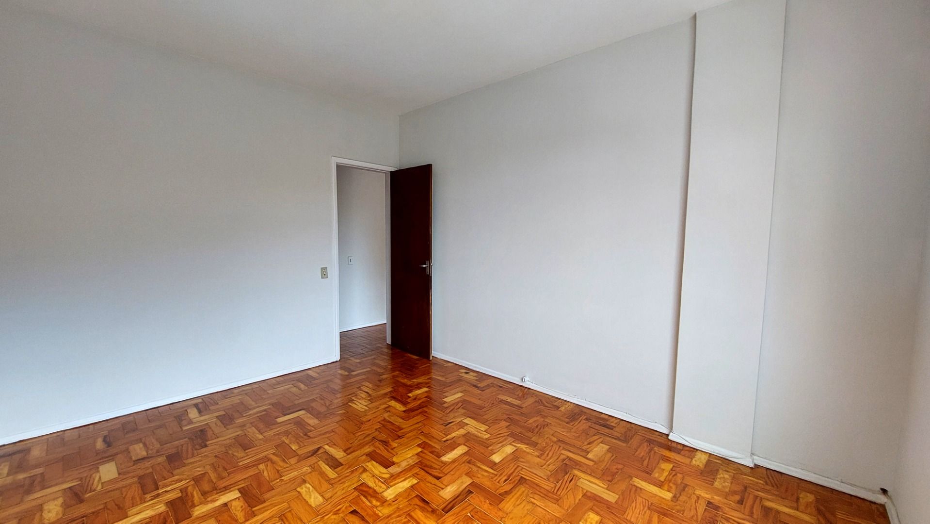 Apartamento para alugar com 1 quarto, 80m² - Foto 9