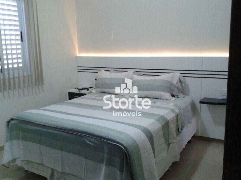 Apartamento à venda com 3 quartos, 93m² - Foto 7