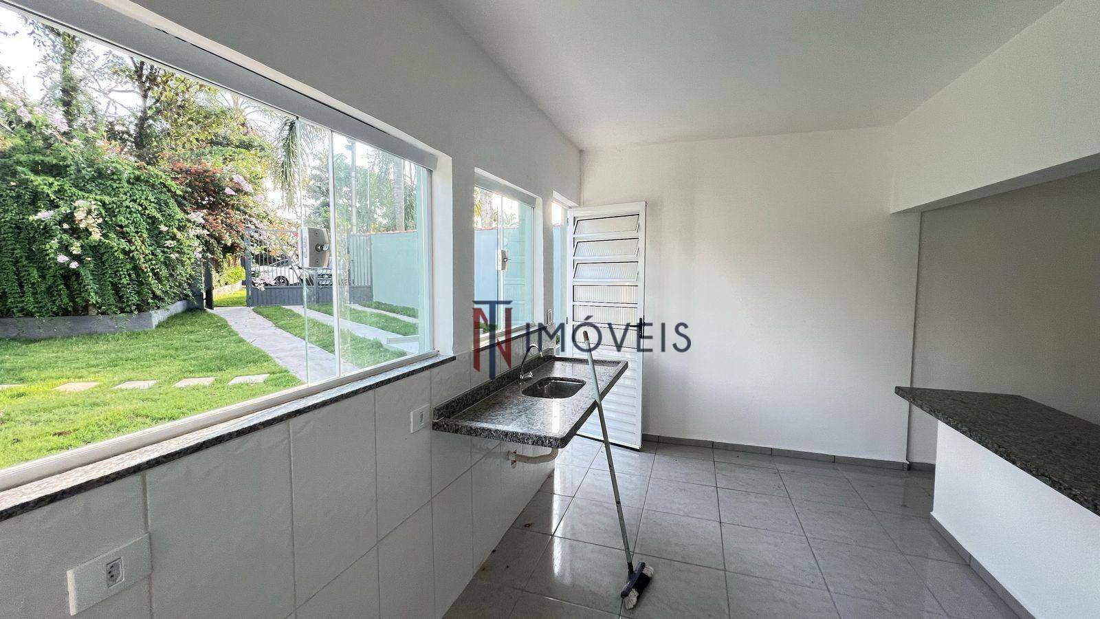 Casa para alugar com 2 quartos, 80m² - Foto 27