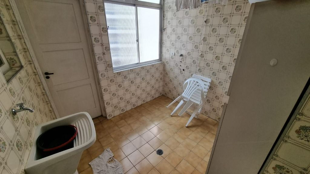 Apartamento à venda com 3 quartos, 130m² - Foto 19