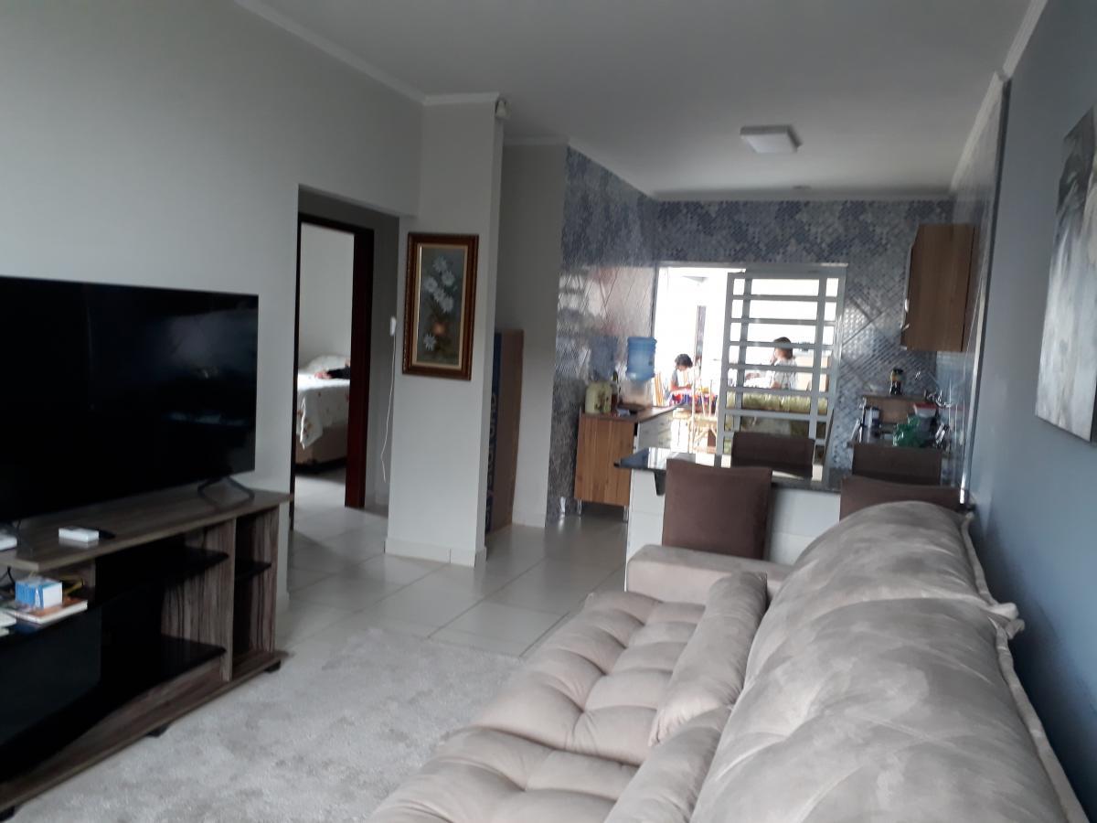 Casa à venda com 3 quartos, 250m² - Foto 8