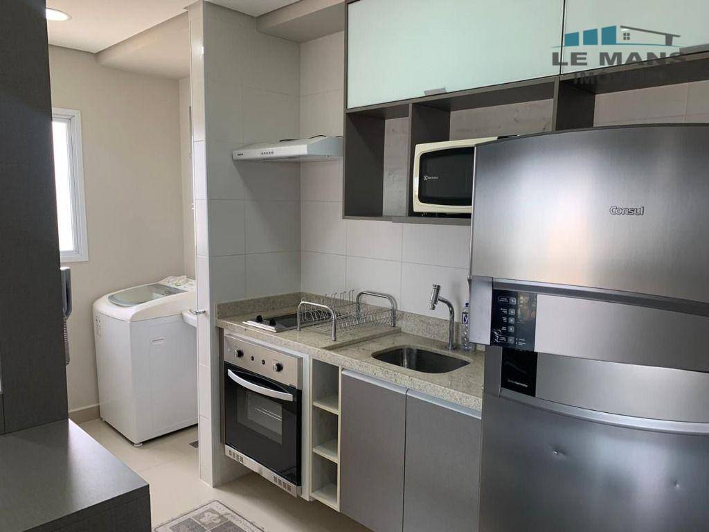 Apartamento para alugar com 1 quarto, 54m² - Foto 6