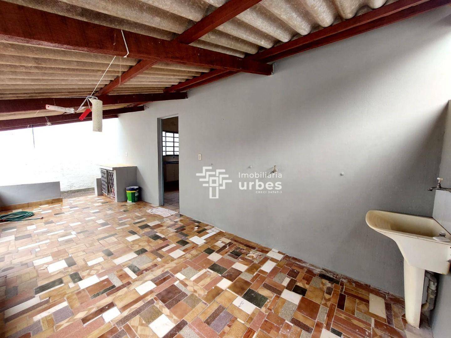 Casa para alugar com 3 quartos, 100m² - Foto 12