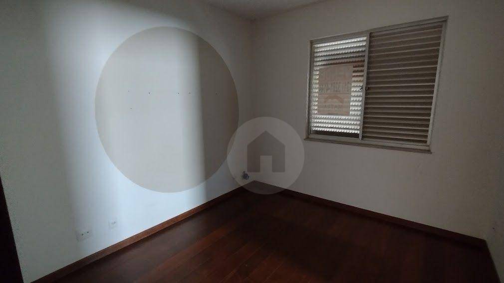 Apartamento à venda com 4 quartos, 158m² - Foto 14