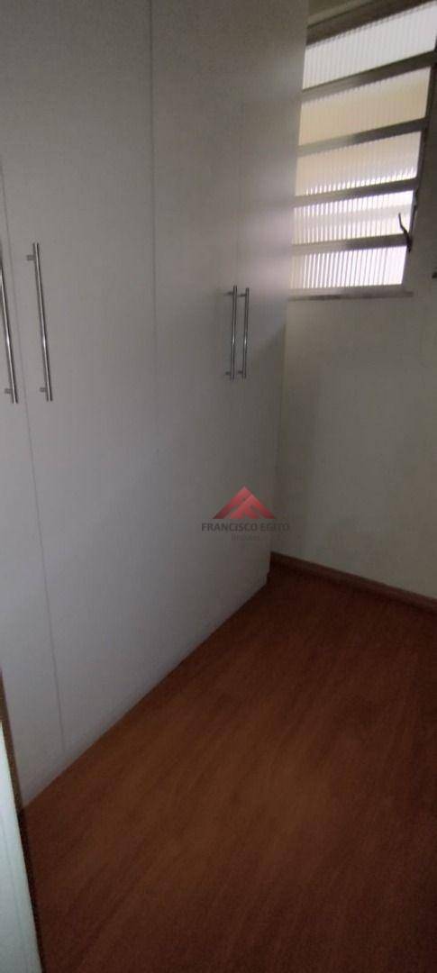 Apartamento à venda com 2 quartos, 70m² - Foto 15