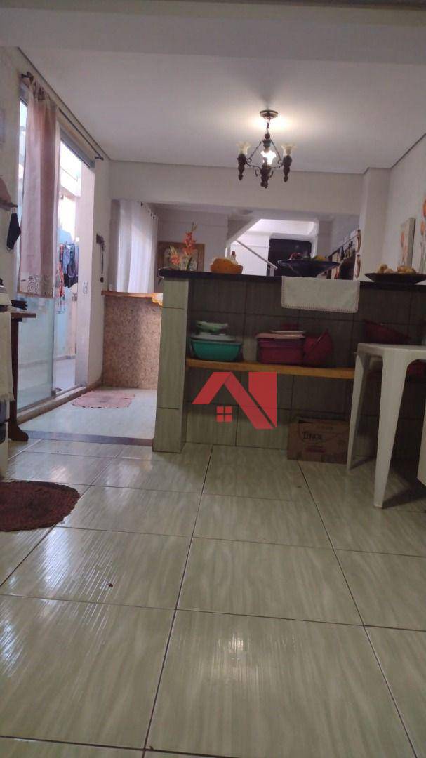 Sobrado à venda com 4 quartos, 180m² - Foto 13